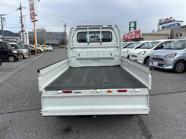 ＮＴ１００クリッパートラック ＤＸ　ＭＴ　オートライト　ＥＳＣ　エアコン　運転席エアバッグ　助手席エアバッグ（18枚目）