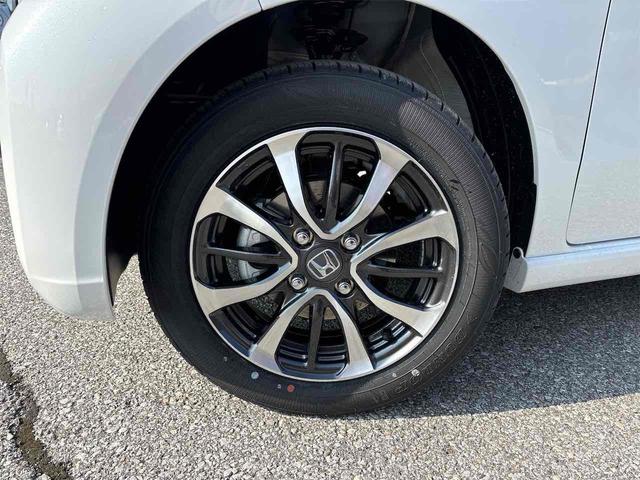 Ｎ－ＢＯＸカスタム ベースグレード　バックカメラ　両側スライド・片側電動　クリアランスソナー　オートクルーズコントロール　レーンアシスト　オートライト　スマートキー　アイドリングストップ　電動格納ミラー　シートヒーター　ベンチシート（23枚目）