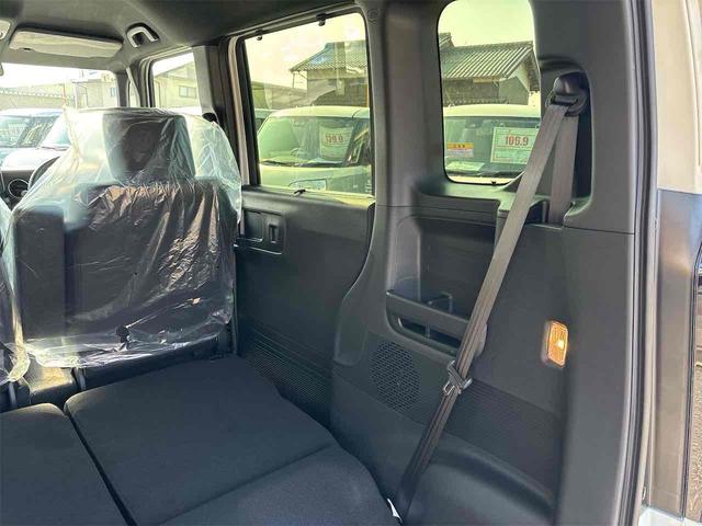 Ｎ－ＢＯＸカスタム ベースグレード　バックカメラ　両側スライド・片側電動　クリアランスソナー　オートクルーズコントロール　レーンアシスト　オートライト　スマートキー　アイドリングストップ　電動格納ミラー　シートヒーター　ベンチシート（32枚目）