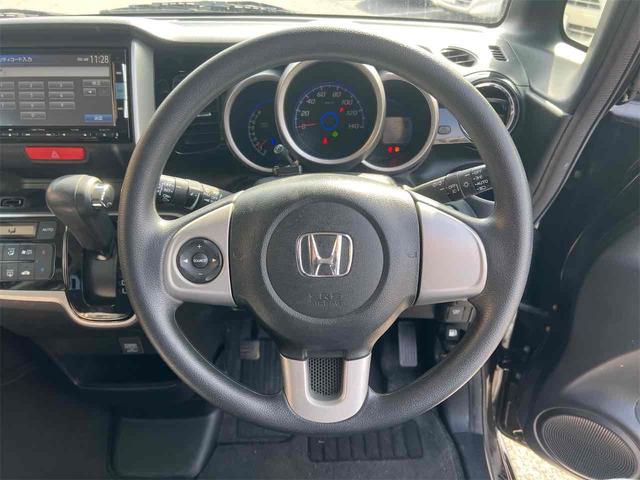 N-BOXカスタム G SSパッケージ ETC バックカメラ 両側電動スライドドア 衝突被害軽減システム オートライト スマートキー アイドリングストップ 電動格納ミラー ベンチシート CVT ESC チップアップシート アルミホイール(6枚目)