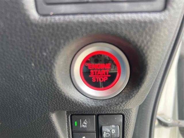 Ｎ－ＢＯＸカスタム Ｌターボ　ＥＴＣ　バックカメラ　両側電動スライドドア　ナビ　ＴＶ　クリアランスソナー　オートクルーズコントロール　レーンアシスト　衝突被害軽減システム　オートライト　スマートキー　電動格納ミラー　シートヒーター（13枚目）