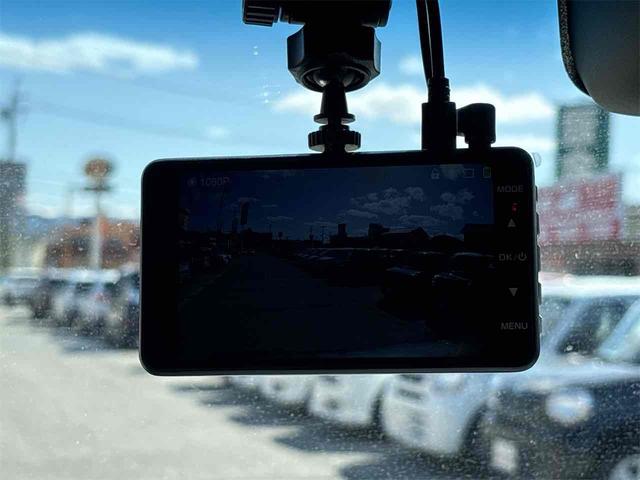 Ｎ－ＢＯＸカスタム Ｌ　ＬＥＤヘッドライト　バックカメラ　両側スライド・片側電動　ナビ　ＴＶ　クリアランスソナー　オートクルーズコントロール　レーンアシスト　衝突被害軽減システム　オートライト　スマートキー（10枚目）