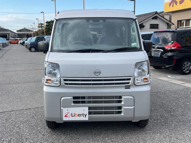 クリッパーバン DX 届出済未使用車 CVT 衝突被害軽減システム クリアランスソナー レーンアシスト 両側スライドドア キーレスエントリー アイドリングストップ 電動格納ミラー オートライト ESC パワーステアリング(14枚目)