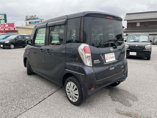 デイズルークス X 純正ナビ ETC アラウンドビューモニター 両側スライド・片側電動 衝突被害軽減システム スマートキー アイドリングストップ 電動格納ミラー ベンチシート ミュージックプレイヤー接続可 エアコン(13枚目)