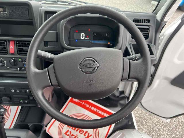 クリッパートラック DX 4WD 衝突被害軽減システム クリアランスソナー レーンアシスト キーレスエントリー アイドリングストップ オートライト ESC エアコン パワーステアリング パワーウィンドウ(5枚目)