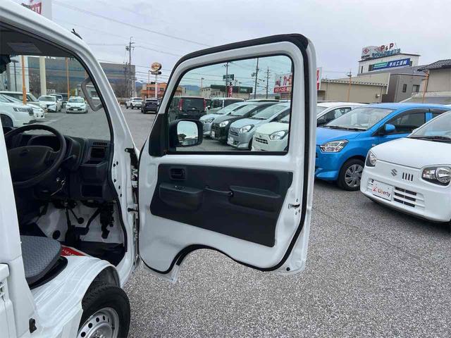 クリッパートラック DX 4WD 衝突被害軽減システム クリアランスソナー レーンアシスト キーレスエントリー アイドリングストップ オートライト ESC エアコン パワーステアリング パワーウィンドウ(32枚目)