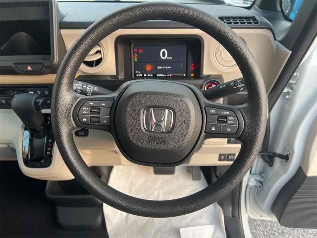 Ｎ－ＢＯＸ ベースグレード　バックカメラ　クリアランスソナー　オートクルーズコントロール　オートライト　スマートキー　アイドリングストップ　電動格納ミラー　シートヒーター　ベンチシート　ＣＶＴ　ＡＢＳ　ＥＳＣ（6枚目）