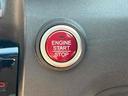 キーを携帯しているだけで、エンジンの始動が可能な装備です。プッシュスタートですのでエンジンの始動もボタンを押すだけです