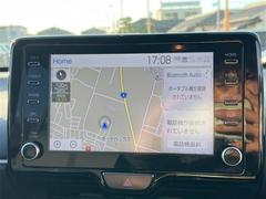 旅行やレジャーにと様々なシーンで期待に応える安心ナビ付き！ 3