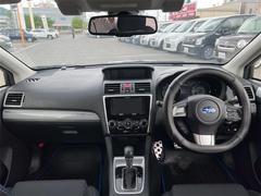 車を運転する際には運転席の存在は欠かせません。なのでしっかりとチェックしたいポイントですね。 2