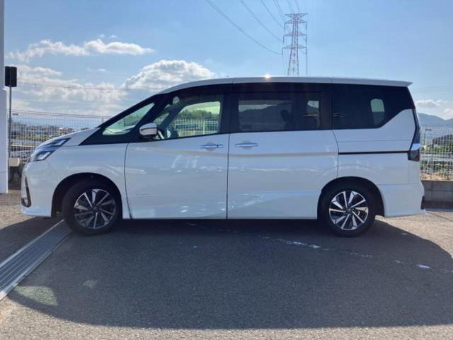 セレナ ハイウェイスターＶ　新品タイヤ／保証書／純正　１０インチ　ナビ／エマージェンシーブレーキ／両側電動スライドドア／アラウンドビューモニター／車線逸脱防止支援システム／ドライブレコーダー　純正／ヘッドランプ　ＬＥＤ　ドラレコ（2枚目）