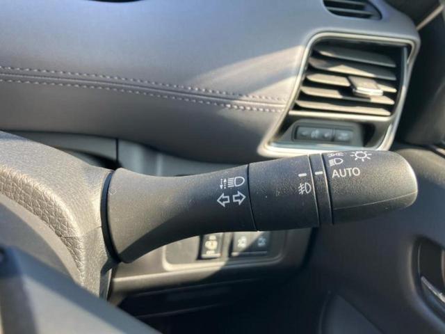 セレナ ハイウェイスターＶ　新品タイヤ／保証書／純正　１０インチ　ナビ／エマージェンシーブレーキ／両側電動スライドドア／アラウンドビューモニター／車線逸脱防止支援システム／ドライブレコーダー　純正／ヘッドランプ　ＬＥＤ　ドラレコ（17枚目）