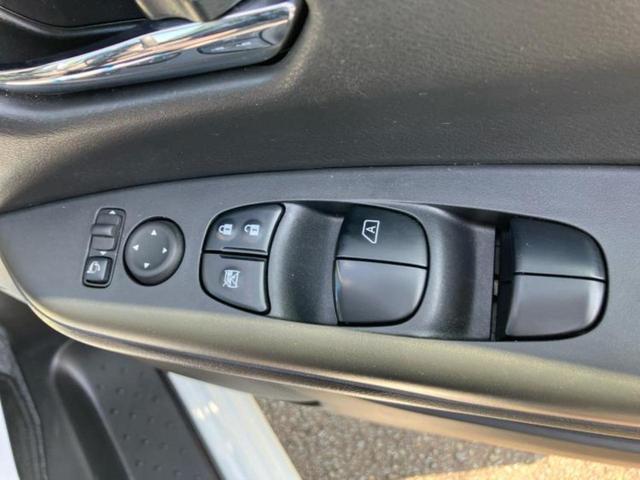 セレナ ハイウェイスターＶ　新品タイヤ／保証書／純正　１０インチ　ナビ／エマージェンシーブレーキ／両側電動スライドドア／アラウンドビューモニター／車線逸脱防止支援システム／ドライブレコーダー　純正／ヘッドランプ　ＬＥＤ　ドラレコ（50枚目）