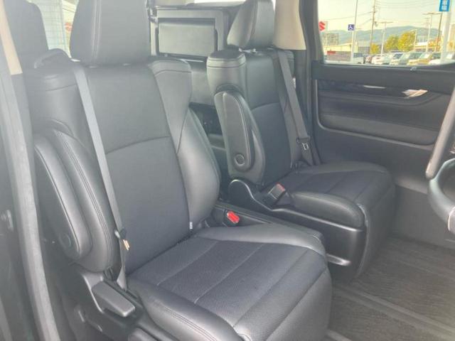 ヴェルファイアハイブリッド ４ＷＤハイブリッドＺＲ　サンルーフ／ＪＢＬ／保証書／純正　１０インチ　ＳＤナビ／デジタルインナーミラー／トヨタセーフティセンス／両側電動スライドドア／シートヒーター　前席／全方位モニター／シート　合皮／電動バックドア　４ＷＤ（6枚目）