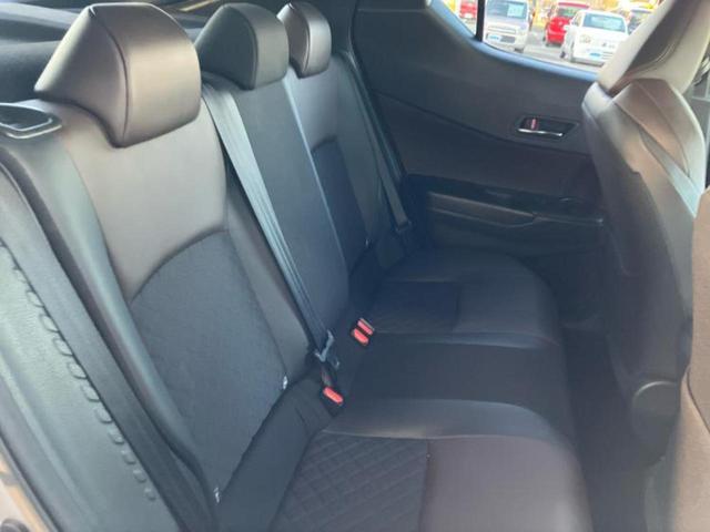 C-HR G 保証書/社外 SDナビ/衝突安全装置/シートヒーター/車線逸脱防止支援システム/シート ハーフレザー/ヘッドランプ LED/Bluetooth接続/ETC/EBD付ABS/横滑り防止装置 ワンオーナー(6枚目)
