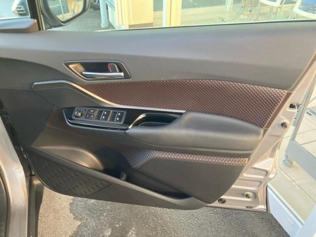 C-HR G 保証書/社外 SDナビ/衝突安全装置/シートヒーター/車線逸脱防止支援システム/シート ハーフレザー/ヘッドランプ LED/Bluetooth接続/ETC/EBD付ABS/横滑り防止装置 ワンオーナー(21枚目)