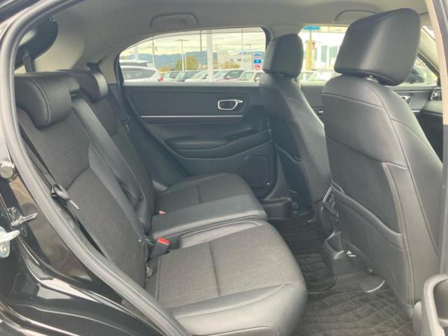 ヴェゼル eHEV Z 新品タイヤ/保証書/純正 SDナビ/衝突安全装置/シートヒーター/車線逸脱防止支援システム/シート ハーフレザー/パーキングアシスト バックガイド/電動バックドア/ヘッドランプ LED バックカメラ(5枚目)