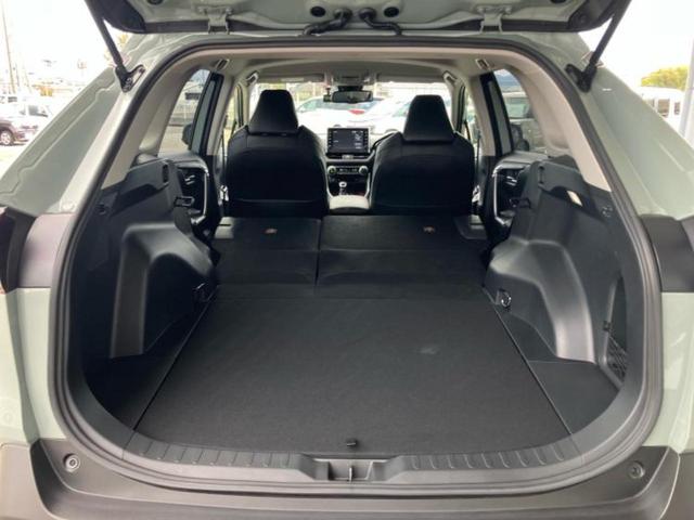 RAV4 4WDアドベンチャー 新品タイヤ/保証書/ディスプレイオーディオ10インチ/衝突安全装置/シートヒーター 前席/車線逸脱防止支援システム/ヘッドランプ LED/Bluetooth接続/ETC/EBD付ABS バックカメラ(20枚目)