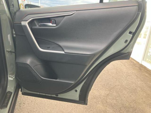 RAV4 4WDアドベンチャー 新品タイヤ/保証書/ディスプレイオーディオ10インチ/衝突安全装置/シートヒーター 前席/車線逸脱防止支援システム/ヘッドランプ LED/Bluetooth接続/ETC/EBD付ABS バックカメラ(22枚目)