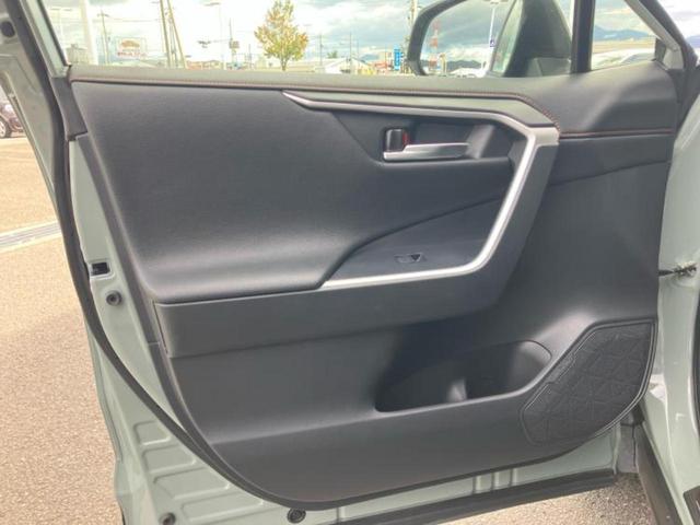 RAV4 4WDアドベンチャー 新品タイヤ/保証書/ディスプレイオーディオ10インチ/衝突安全装置/シートヒーター 前席/車線逸脱防止支援システム/ヘッドランプ LED/Bluetooth接続/ETC/EBD付ABS バックカメラ(23枚目)