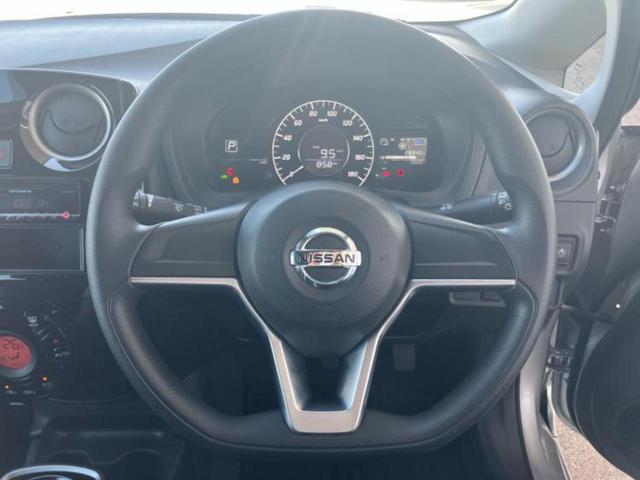 ノート eパワーB 衝突安全装置/アラウンドビューモニター/車線逸脱防止支援システム/EBD付ABS/横滑り防止装置/アイドリングストップ/エアバッグ 運転席/エアバッグ 助手席/アルミホイール/パワーウインドウ(11枚目)