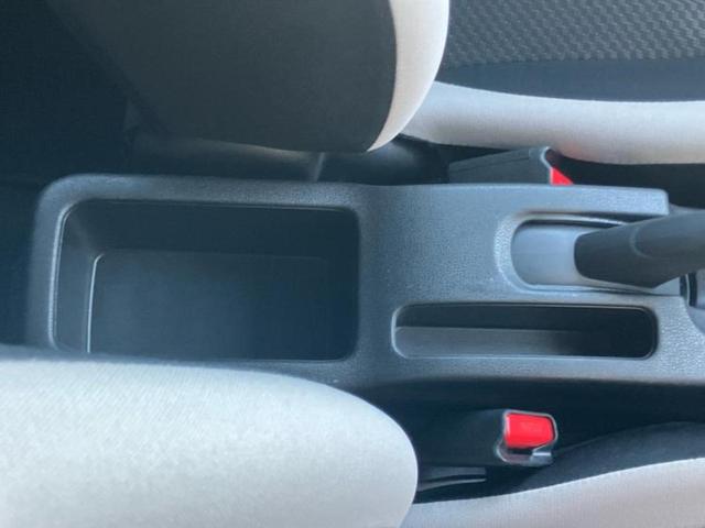 ノート eパワーB 衝突安全装置/アラウンドビューモニター/車線逸脱防止支援システム/EBD付ABS/横滑り防止装置/アイドリングストップ/エアバッグ 運転席/エアバッグ 助手席/アルミホイール/パワーウインドウ(28枚目)