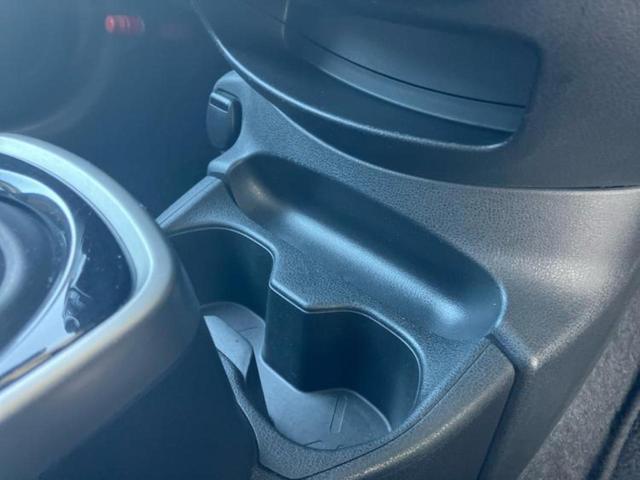 ノート eパワーB 衝突安全装置/アラウンドビューモニター/車線逸脱防止支援システム/EBD付ABS/横滑り防止装置/アイドリングストップ/エアバッグ 運転席/エアバッグ 助手席/アルミホイール/パワーウインドウ(30枚目)