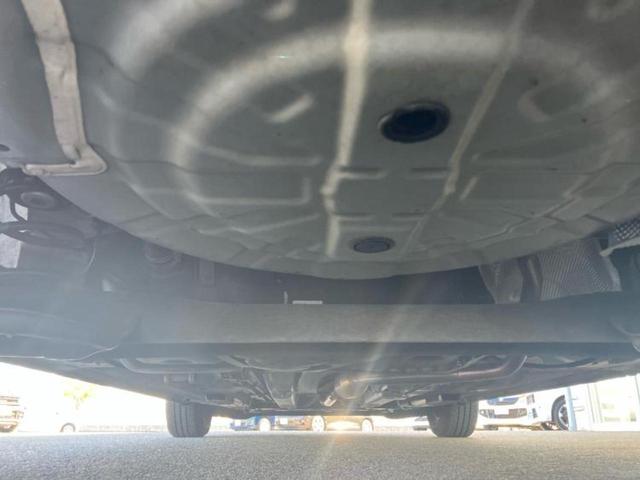 ノート eパワーB 衝突安全装置/アラウンドビューモニター/車線逸脱防止支援システム/EBD付ABS/横滑り防止装置/アイドリングストップ/エアバッグ 運転席/エアバッグ 助手席/アルミホイール/パワーウインドウ(43枚目)