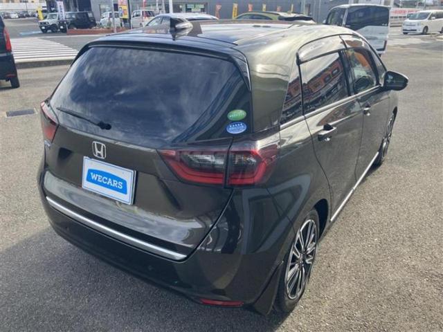 フィット リュクス 新品タイヤ/保証書/純正 9インチ SDナビ/ホンダセンシング/シートヒーター 前席/車線逸脱防止支援システム/シート ハーフレザー/ドライブレコーダー 前後/ヘッドランプ LED バックカメラ(3枚目)