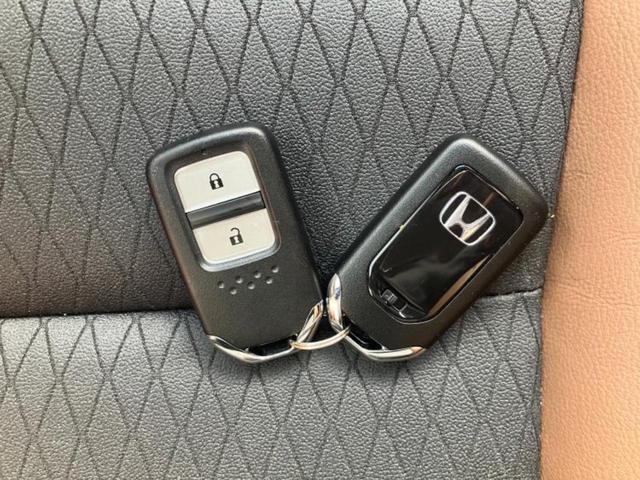 フィット リュクス 新品タイヤ/保証書/純正 9インチ SDナビ/ホンダセンシング/シートヒーター 前席/車線逸脱防止支援システム/シート ハーフレザー/ドライブレコーダー 前後/ヘッドランプ LED バックカメラ(18枚目)