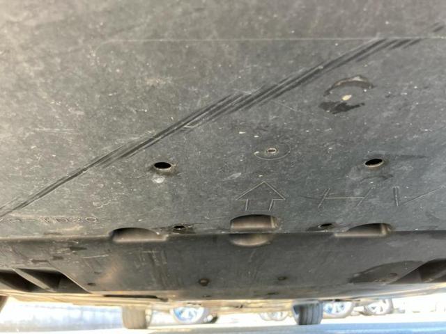 プリウス Ｓセーフティプラス　新品タイヤ／ＴＲＤエアロ／保証書／純正　９インチ　ＳＤナビ／トヨタセーフティセンス／車線逸脱防止支援システム／ドライブレコーダー　社外／ヘッドランプ　ＬＥＤ／Ｂｌｕｅｔｏｏｔｈ接続／ＥＴＣ　フルエアロ（45枚目）