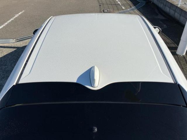 プリウス Ｓセーフティプラス　新品タイヤ／ＴＲＤエアロ／保証書／純正　９インチ　ＳＤナビ／トヨタセーフティセンス／車線逸脱防止支援システム／ドライブレコーダー　社外／ヘッドランプ　ＬＥＤ／Ｂｌｕｅｔｏｏｔｈ接続／ＥＴＣ　フルエアロ（46枚目）