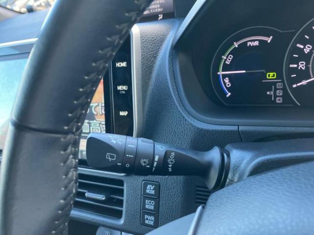 ヴォクシー ハイブリッドZSキラメキ2 新品タイヤ/保証書/純正 10インチ SDナビ/フリップダウンモニター 純正 12.1インチ/衝突安全装置/両側電動スライドドア/車線逸脱防止支援システム/ヘッドランプ LED 衝突被害軽減システム(17枚目)