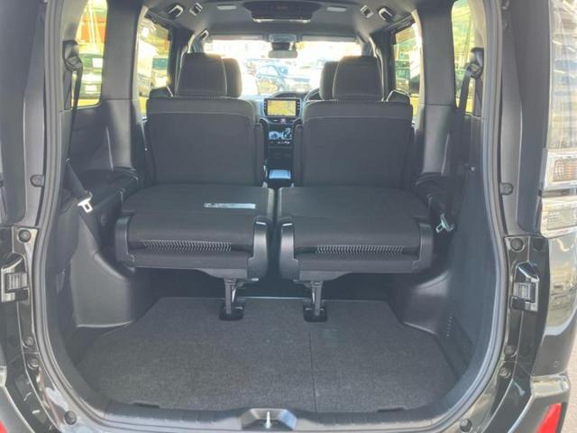 ヴォクシー ハイブリッドZSキラメキ2 新品タイヤ/保証書/純正 10インチ SDナビ/フリップダウンモニター 純正 12.1インチ/衝突安全装置/両側電動スライドドア/車線逸脱防止支援システム/ヘッドランプ LED 衝突被害軽減システム(21枚目)