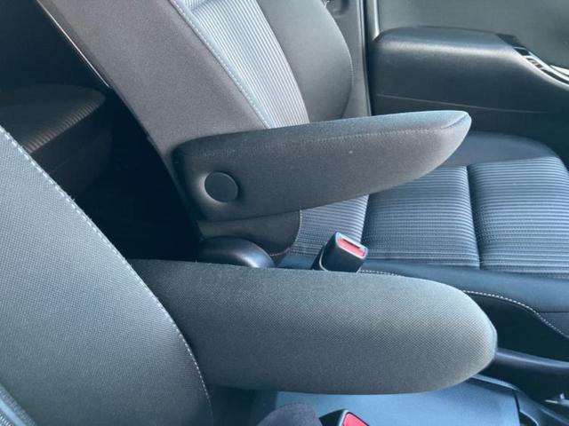 ヴォクシー ハイブリッドZSキラメキ2 新品タイヤ/保証書/純正 10インチ SDナビ/フリップダウンモニター 純正 12.1インチ/衝突安全装置/両側電動スライドドア/車線逸脱防止支援システム/ヘッドランプ LED 衝突被害軽減システム(38枚目)