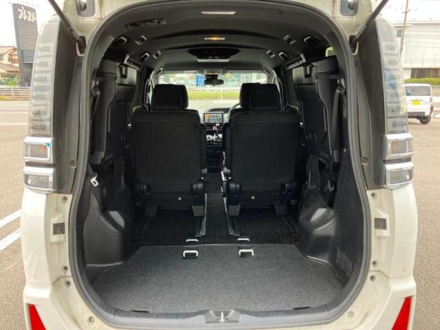 ヴォクシー ＺＳキラメキ２　保証書／社外　９インチ　ＳＤナビ／フリップダウンモニター／衝突安全装置／両側電動スライドドア／車線逸脱防止支援システム／パーキングアシスト　バックガイド／ヘッドランプ　ＬＥＤ　衝突被害軽減システム（8枚目）