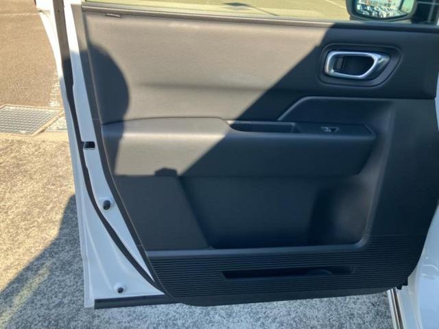 ステップワゴン ｅＨＥＶスパーダ　新品タイヤ／保証書／純正　１１インチ　ＳＤナビ／フリップダウンモニター　純正　１２．８インチ／衝突安全装置／両側電動スライドドア／シートヒーター／車線逸脱防止支援システム／シート　合皮　バックカメラ（25枚目）