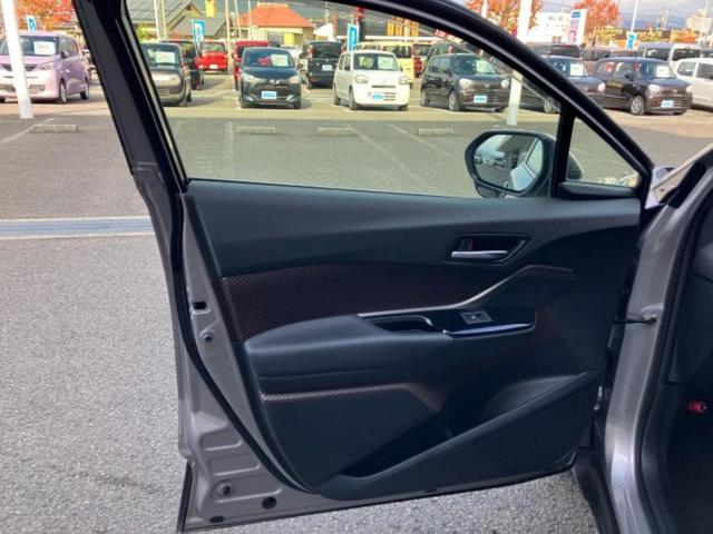 Ｃ－ＨＲ Ｇ　保証書／純正　ＳＤナビ／トヨタセーフティセンス／シートヒーター　前席／車線逸脱防止支援システム／シート　ハーフレザー／ドライブレコーダー　純正／ヘッドランプ　ＬＥＤ／Ｂｌｕｅｔｏｏｔｈ接続／ＥＴＣ（22枚目）