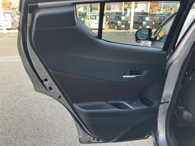 Ｃ－ＨＲ Ｇ　保証書／純正　ＳＤナビ／トヨタセーフティセンス／シートヒーター　前席／車線逸脱防止支援システム／シート　ハーフレザー／ドライブレコーダー　純正／ヘッドランプ　ＬＥＤ／Ｂｌｕｅｔｏｏｔｈ接続／ＥＴＣ（23枚目）