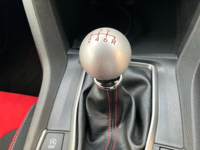 シビック タイプＲ　新品タイヤ／純正エアロ／保証書／社外　ＳＤナビ／ヘッドランプ　ＬＥＤ／Ｂｌｕｅｔｏｏｔｈ接続／ＥＴＣ／ＥＢＤ付ＡＢＳ／横滑り防止装置／フルセグＴＶ／エアバッグ　運転席／エアバッグ　助手席　フルエアロ（18枚目）