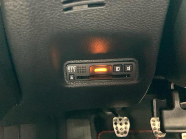 シビック タイプＲ　新品タイヤ／純正エアロ／保証書／社外　ＳＤナビ／ヘッドランプ　ＬＥＤ／Ｂｌｕｅｔｏｏｔｈ接続／ＥＴＣ／ＥＢＤ付ＡＢＳ／横滑り防止装置／フルセグＴＶ／エアバッグ　運転席／エアバッグ　助手席　フルエアロ（26枚目）