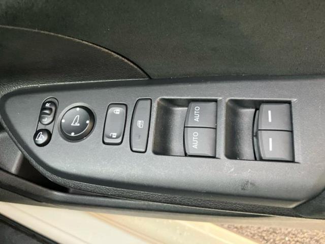 シビック タイプＲ　新品タイヤ／純正エアロ／保証書／社外　ＳＤナビ／ヘッドランプ　ＬＥＤ／Ｂｌｕｅｔｏｏｔｈ接続／ＥＴＣ／ＥＢＤ付ＡＢＳ／横滑り防止装置／フルセグＴＶ／エアバッグ　運転席／エアバッグ　助手席　フルエアロ（30枚目）