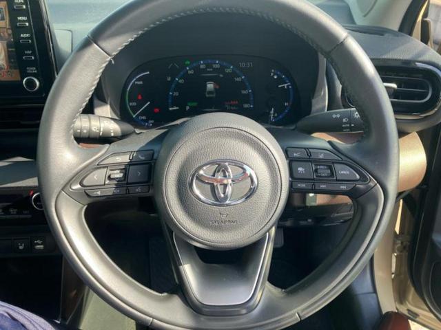 ヤリスクロス ハイブリッドZ 新品タイヤ/保証書/ディスプレイオーディオ8インチ/衝突安全装置/シートヒーター/全方位モニター/車線逸脱防止支援システム/シート ハーフレザー/ドライブレコーダー 純正 衝突被害軽減システム TV(14枚目)