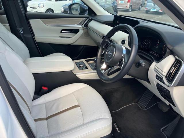 ＣＸ－６０ ４ＷＤ　ＸＤハイブリッドエクスクルーシブモダン　新品タイヤ／サンルーフ／ＢＯＳＥ／保証書／純正　ＳＤナビ／衝突安全装置／シートヒーター／全方位モニター／車線逸脱防止支援システム／シート　フルレザー／電動バックドア／ヘッドランプ　ＬＥＤ　革シート（4枚目）