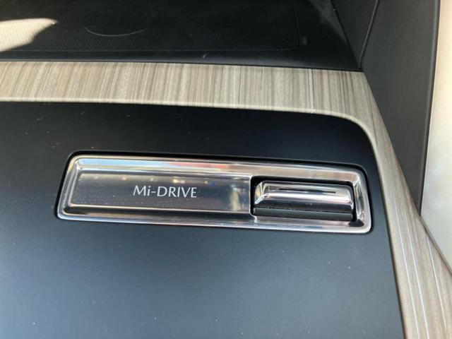 ＣＸ－６０ ４ＷＤ　ＸＤハイブリッドエクスクルーシブモダン　新品タイヤ／サンルーフ／ＢＯＳＥ／保証書／純正　ＳＤナビ／衝突安全装置／シートヒーター／全方位モニター／車線逸脱防止支援システム／シート　フルレザー／電動バックドア／ヘッドランプ　ＬＥＤ　革シート（30枚目）