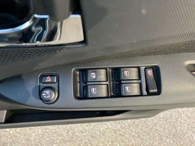 ムーヴ カスタムRS 保証書/ディスプレイオーディオ/ヘッドランプ HID/EBD付ABS/ターボ/エアバッグ 運転席/エアバッグ 助手席/衝突安全ボディ/アルミホイール 純正 14インチ/パワーウインドウ ワンオーナー(18枚目)