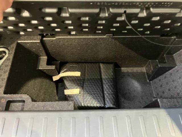 ムーヴ カスタムRS 保証書/ディスプレイオーディオ/ヘッドランプ HID/EBD付ABS/ターボ/エアバッグ 運転席/エアバッグ 助手席/衝突安全ボディ/アルミホイール 純正 14インチ/パワーウインドウ ワンオーナー(24枚目)