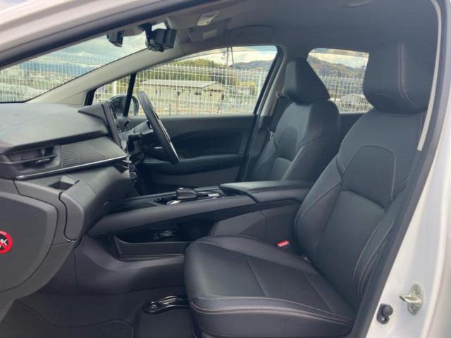 ノート Ｘ９０シュウネンキネンシャ　保証書／社外　９インチ　ＳＤナビ／インテリジェントルームミラー／アラウンドビューモニター／車線逸脱防止支援システム／プロパイロット／ヘッドランプ　ＬＥＤ／Ｂｌｕｅｔｏｏｔｈ接続／ＥＴＣ　全周囲カメラ（6枚目）