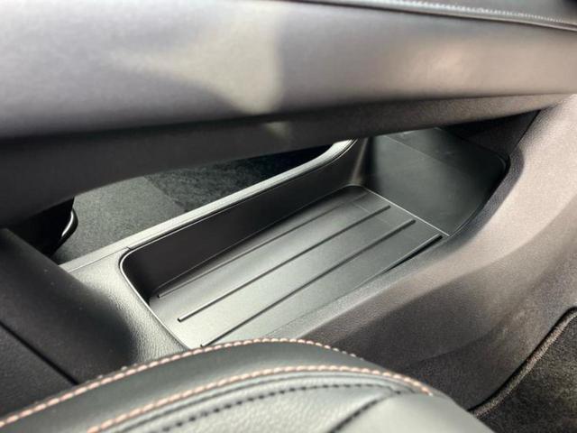 ノート Ｘ９０シュウネンキネンシャ　保証書／社外　９インチ　ＳＤナビ／インテリジェントルームミラー／アラウンドビューモニター／車線逸脱防止支援システム／プロパイロット／ヘッドランプ　ＬＥＤ／Ｂｌｕｅｔｏｏｔｈ接続／ＥＴＣ　全周囲カメラ（34枚目）