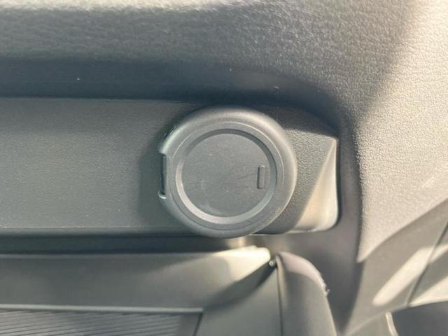 ノート Ｘ９０シュウネンキネンシャ　保証書／社外　９インチ　ＳＤナビ／インテリジェントルームミラー／アラウンドビューモニター／車線逸脱防止支援システム／プロパイロット／ヘッドランプ　ＬＥＤ／Ｂｌｕｅｔｏｏｔｈ接続／ＥＴＣ　全周囲カメラ（39枚目）